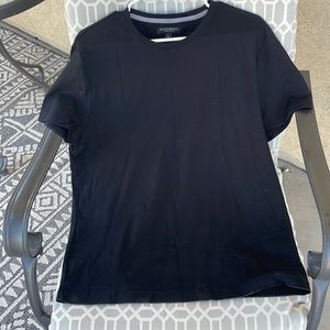 Banana Republic Luxury Touch black t shirt Large like new.  Casual mens wear.